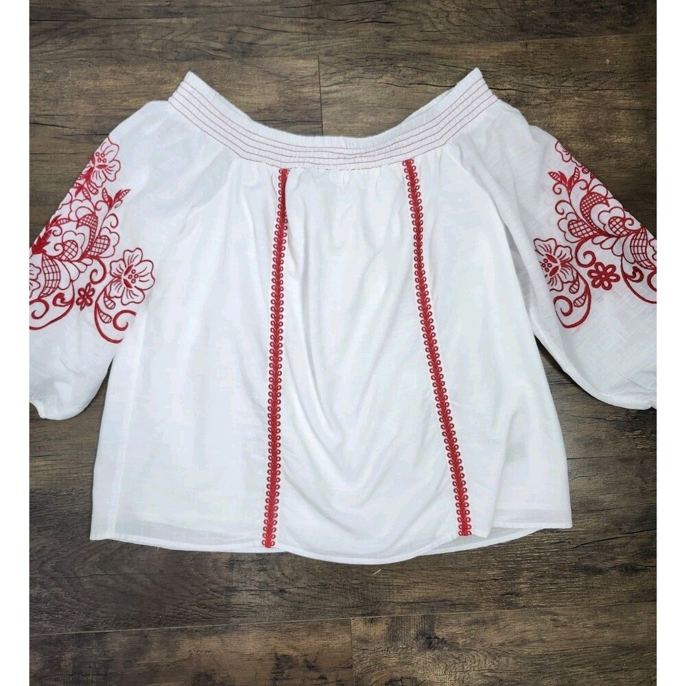 Lane Bryant Top Floral Embroider Off Shoulders Light Weight 14/16 White Cotton